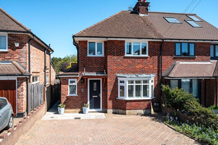 3 Bedroom Semi-Detached House For Sale In Ver Road, Redbourn, AL3