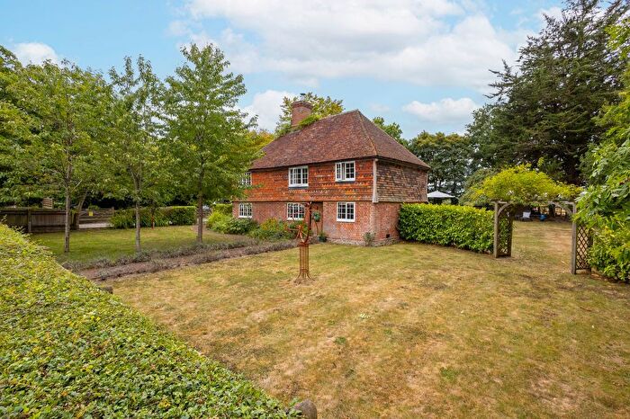 4 Bedroom Detached House For Sale In Ashford Road, Bethersden, TN26