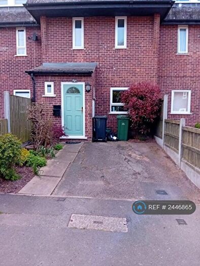 3 Bedroom Maisonette To Rent In Mellow Purgess Close, Basildon, SS15