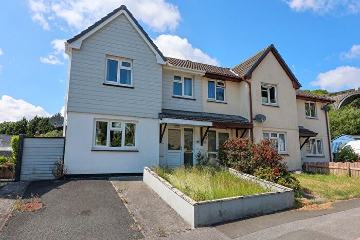 3 Bedroom Semi-Detached House For Sale In Grove Road, St Austell, PL25