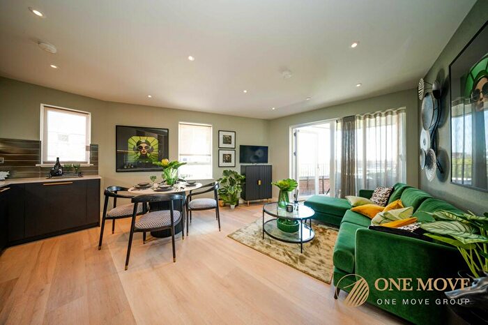 2 Bedroom Apartment To Rent In Brook Road, Azure House, N8