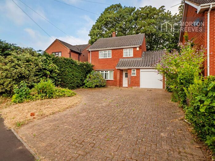 3 Bedroom Detached House For Sale In Orchard Bank Drayton, NR8