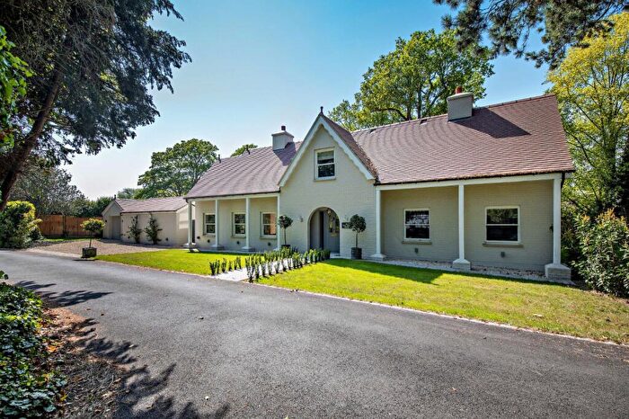 5 Bedroom Detached House For Sale In Horton Road, Datchet, Slough, Berkshire, SL3