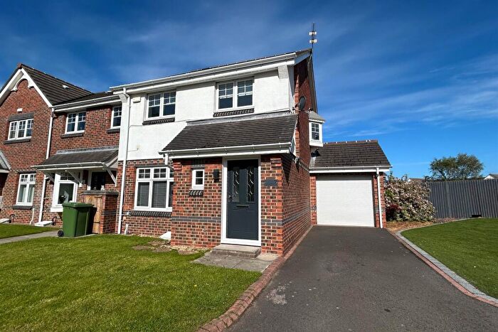 3 Bedroom Semi Detached House To Rent In Goalmouth Close, Sunderland, SR6