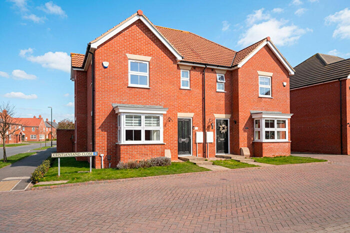 3 Bedroom Semi-Detached House For Sale In Kristiansand Close, New Waltham, DN36