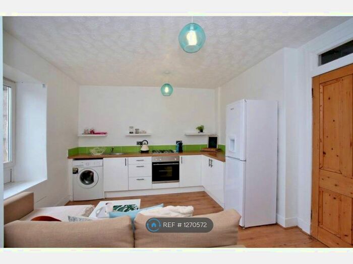 2 Bedroom Flat To Rent In Don Street, Woodside, Aberdeen AB24
