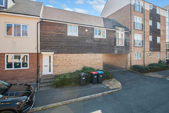 2 Bedroom Apartment To Rent In Blythebridge, Broughton, MK10