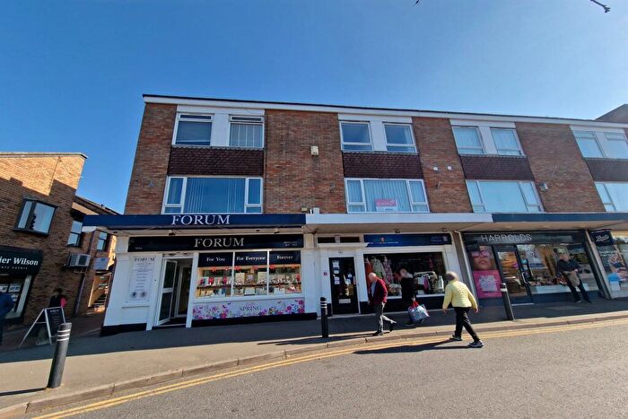 3 Bedroom Maisonette To Rent In Broadstone, BH18