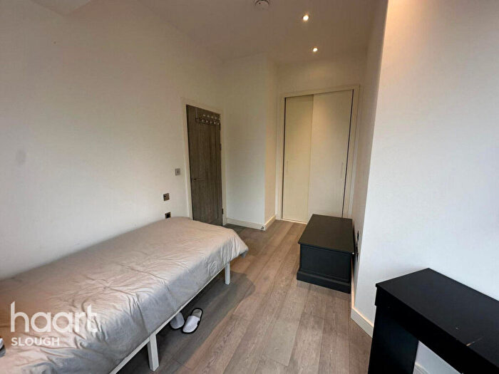 1 Bedroom Apartment To Rent In Wellington Street, Slough, SL1