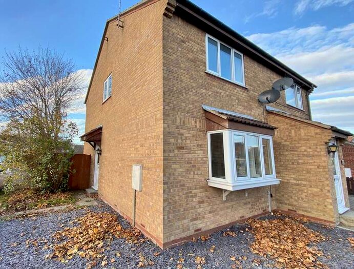 2 Bedroom Semi-Detached House For Sale In Burdale Close, Driffield, YO25
