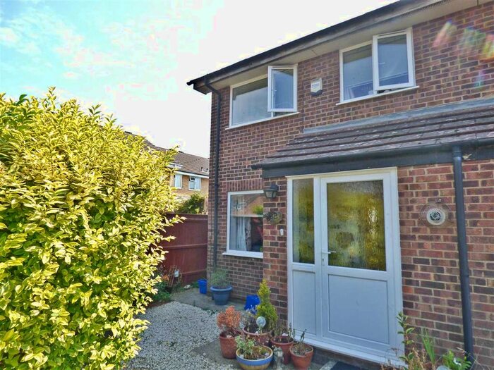 3 Bedroom End Of Terrace House To Rent In Cadnam Way, Bournemouth, BH8