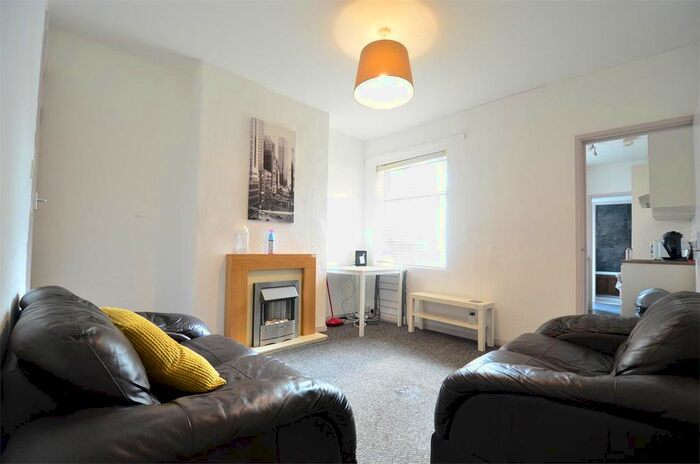 4 Bedroom End Of Terrace House To Rent In Westminster Road, Selly Oak, Birmingham, B29