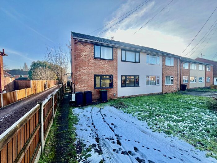 2 Bedroom Maisonette To Rent In Willow Road, Bromsgrove, B61