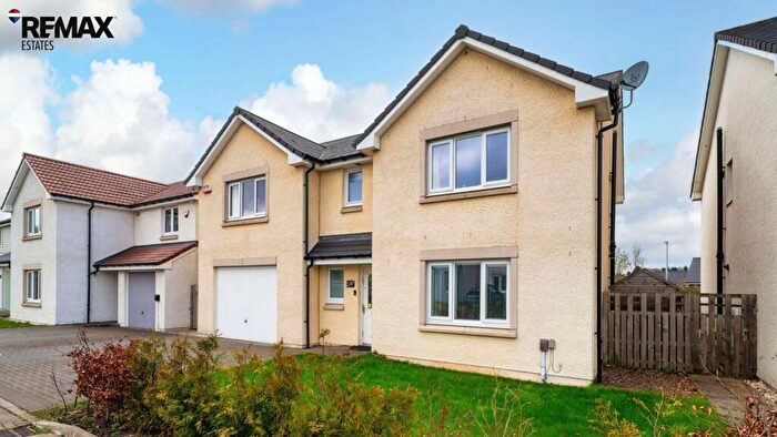 5 Bedroom Detached House For Sale In Rowan Walk, East Calder, EH53
