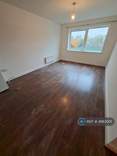 2 Bedroom Flat To Rent In Denmark Road, Manchester, M15