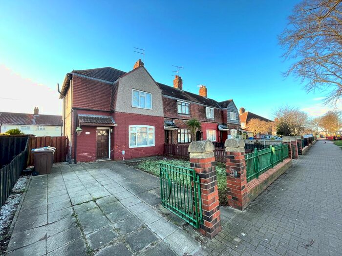 3 Bedroom End Of Terrace House To Rent In York Road, Hull, HU6