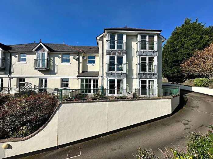 2 Bedroom Flat For Sale In Callington Road, Tavistock, PL19
