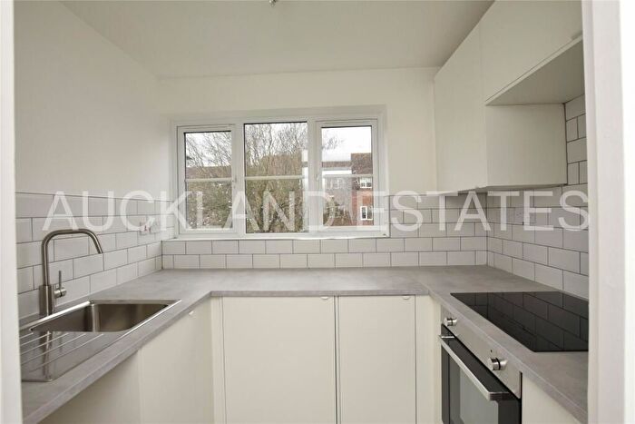 Studio To Rent In Galdana Avenue, New Barnet, Barnet, EN5