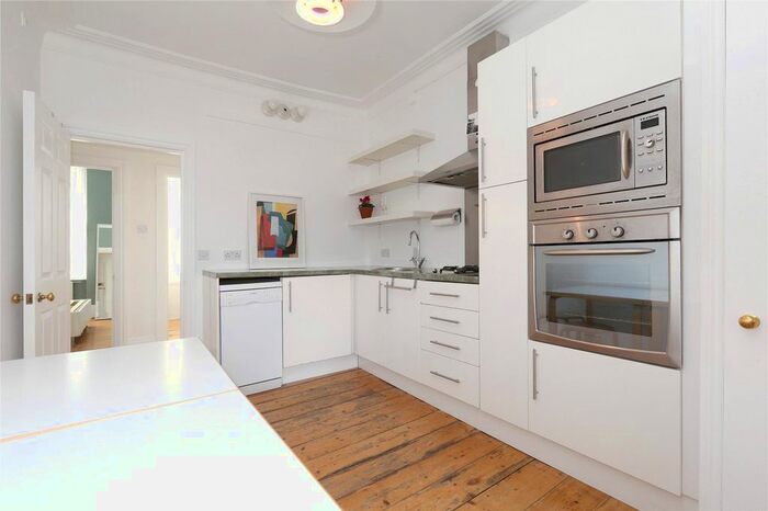 1 Bedroom Flat To Rent In Barnsbury Street, Barnsbury, Islington, London, N1