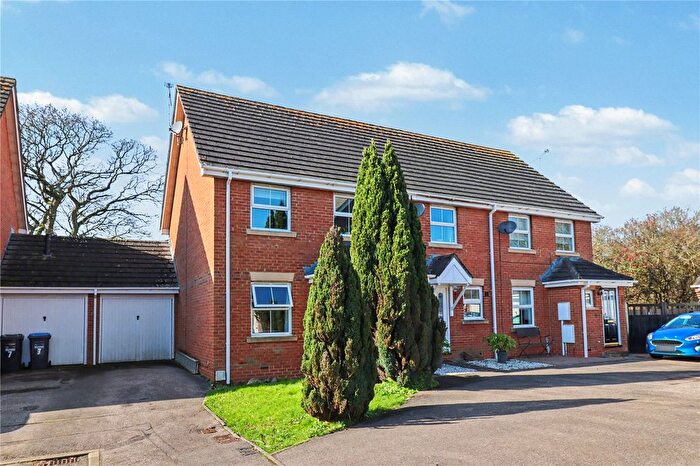 3 Bedroom End Of Terrace House For Sale In The Hornbeams, Burgess Hill, West Susssex, RH15