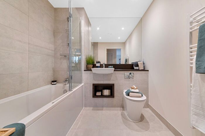 1 Bedroom Flat For Sale In Harrow View, Harrow, HA1
