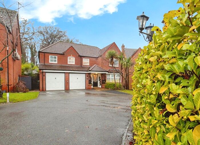 6 Bedroom Detached House For Sale In Paddock Close, Mansfield, Nottinghamshire, NG18