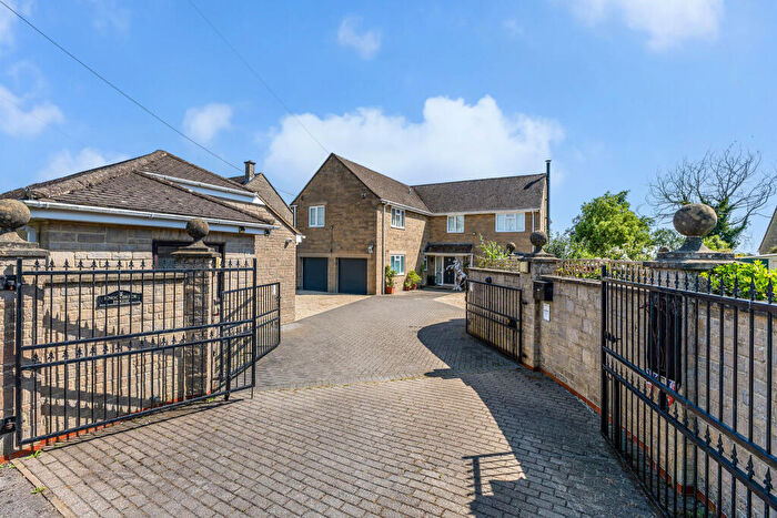 5 Bedroom Detached House For Sale In Brinkworth, Wiltshire, SN15
