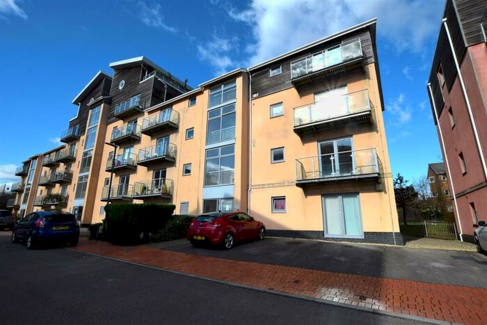 2 Bedroom Flat To Rent In Mimosa House, Barry, CF63