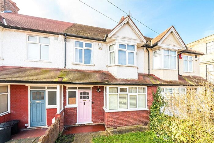 3 Bedroom Terraced House For Sale In Longley Road, London, SW17