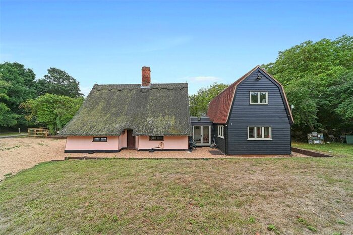 4 Bedroom Detached House For Sale In Brick Kiln Green, Blackmore End, Braintree, Essex, CM7