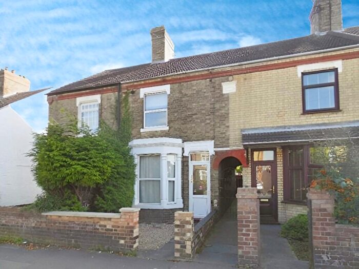 2 Bedroom Terraced House To Rent In Oundle Road, Peterborough, PE2