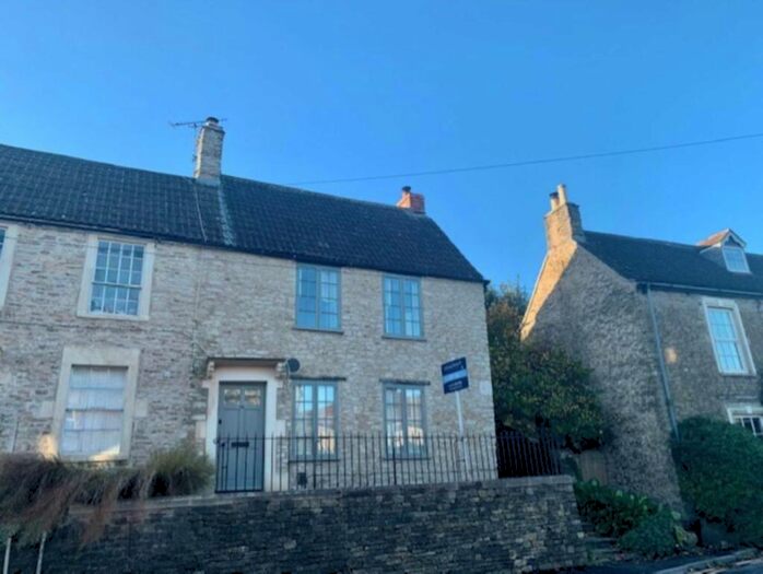 4 Bedroom Cottage To Rent In Stokescroft, Christchurch St East, BA11