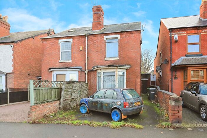 3 Bedroom Semi Detached House For Sale In Chester Road North, Kidderminster, DY10