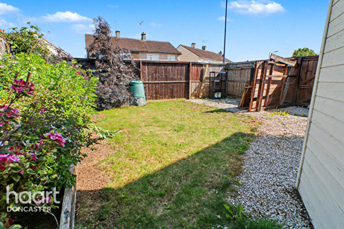 3 Bedroom Semi-Detached House For Sale In Macaulay Crescent, Armthorpe, Doncaster, DN3