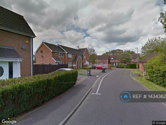 2 Bedroom Terraced House To Rent In St. Thomas Close, Basingstoke, RG21