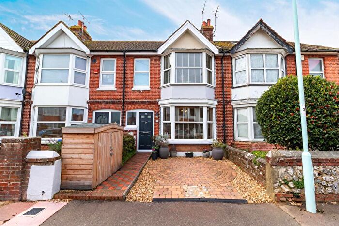 3 Bedroom Terraced House For Sale In St. Thomas's Road, Worthing, BN14