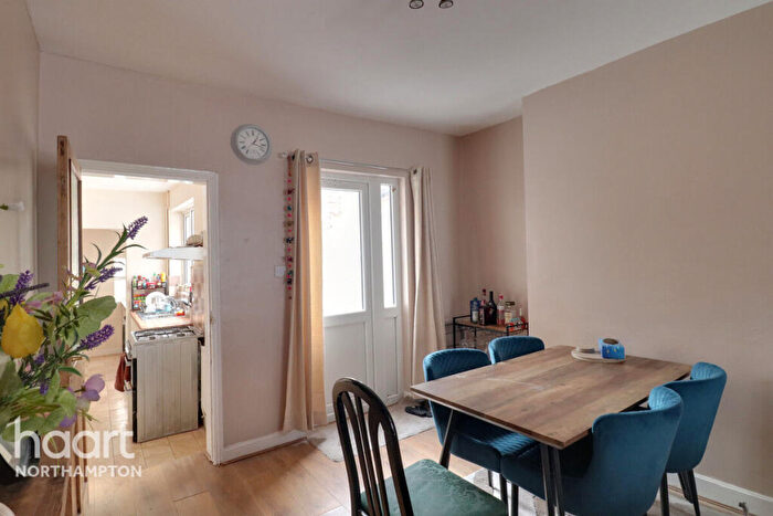 2 Bedroom Terraced House To Rent In Alcombe Terrace, Northampton, NN1