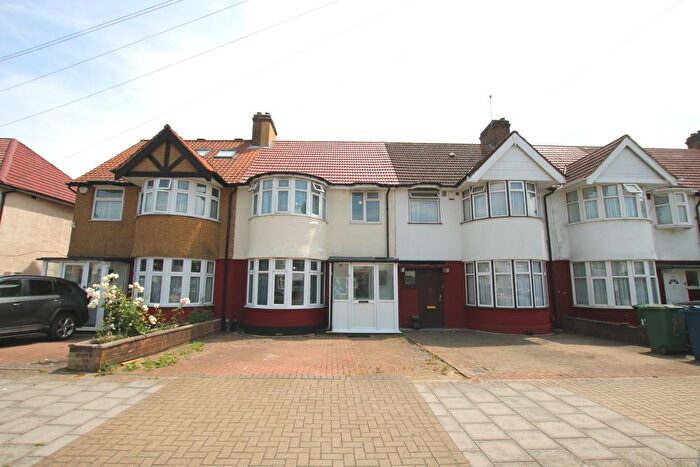 3 Bedroom Semi-Detached House To Rent In Charlton Road, Harrow, HA3