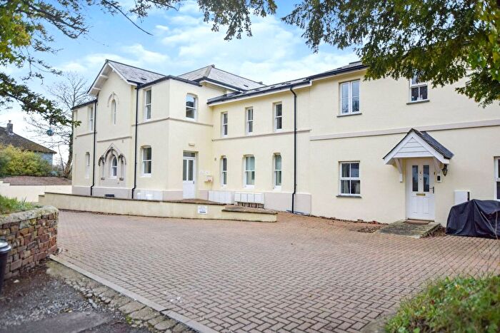 2 Bedroom Flat To Rent In Diddies Road, Stratton, Bude, EX23