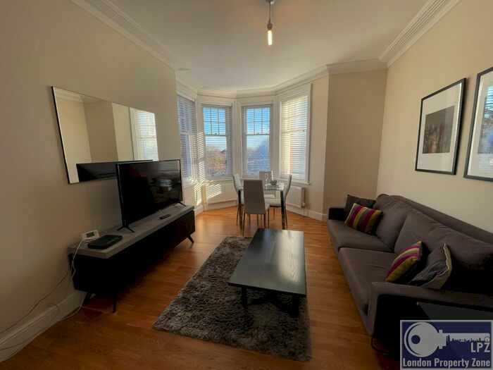 1 Bedroom Flat To Rent In Hamlet Gardens, Ravenscourt Park, Hammersmith W6