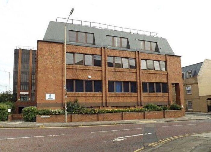 2 Bedroom Flat To Rent In Priestgate, Peterborough, PE1