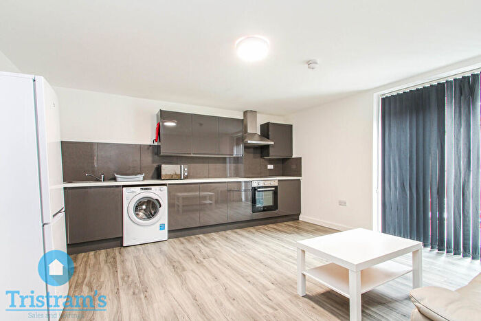 2 Bedroom Apartment To Rent In Henry Road, Lenton, NG7