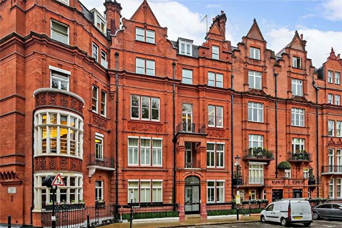 2 Bedroom Flat For Sale In Hans Place, Mayfair, SW1X