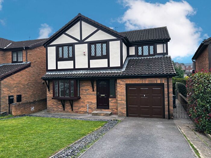 4 Bedroom Property To Rent In Foxcroft Drive, Killamarsh, Sheffield, S21