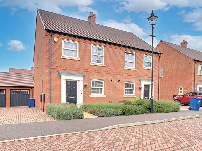 3 Bedroom Semi-Detached House For Sale In Hetley Close, Brampton, Cambridgeshire, PE28