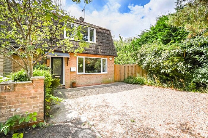 3 Bedroom Semi Detached House For Sale In Lake Road, East Hagbourne, Didcot, Oxfordshire, OX11