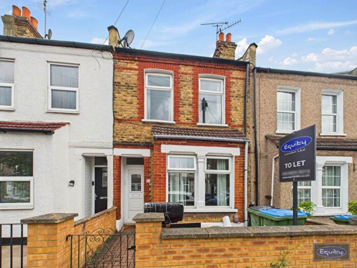 2 Bedroom House To Rent In Flaxton Road, Plumstead, London, SE18