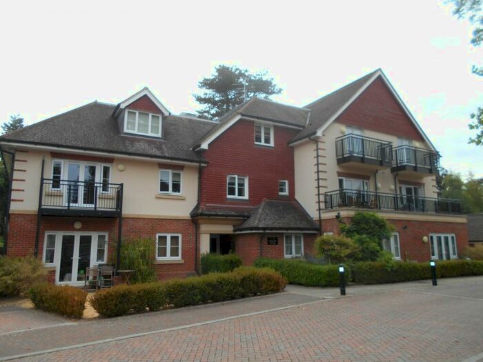 1 Bedroom Apartment To Rent In Durham House, Symeon Place, Caversham Heights, Reading, RG4