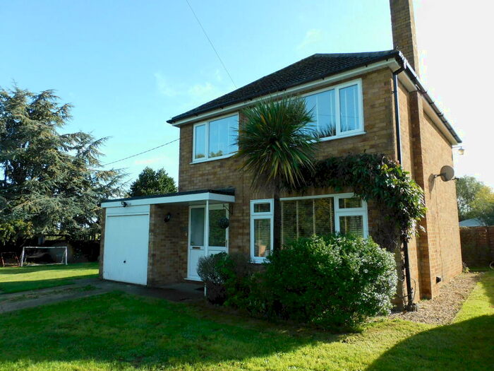 3 Bedroom Detached House For Sale In Low Road, Holbeach Hurn, PE12