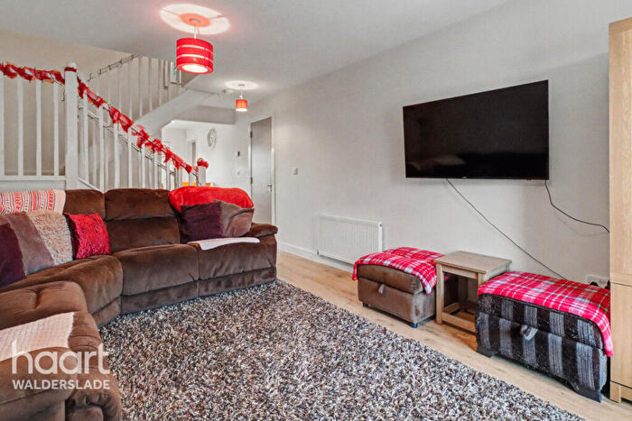 3 Bedroom Semi Detached House For Sale In Helms Way, Walderslade, Chatham, ME5